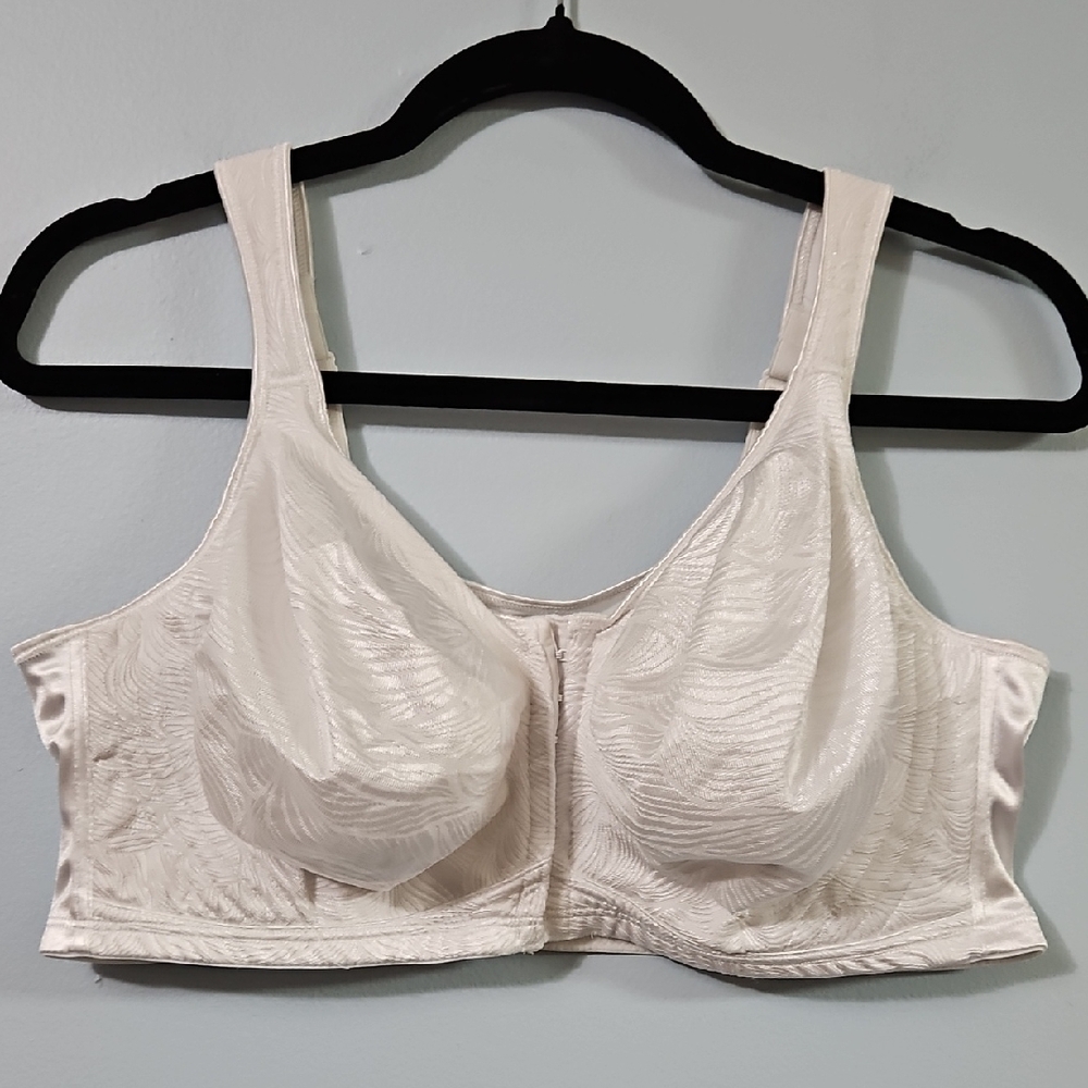 Playtex White Textured Lightly Lined Seamless Wireless Bra Size 44DD